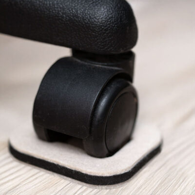 Stabile hjulstop – beskytter gulvet og holder møblerne på plads