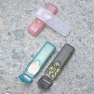 Farverige opbevaringsæsker til småting